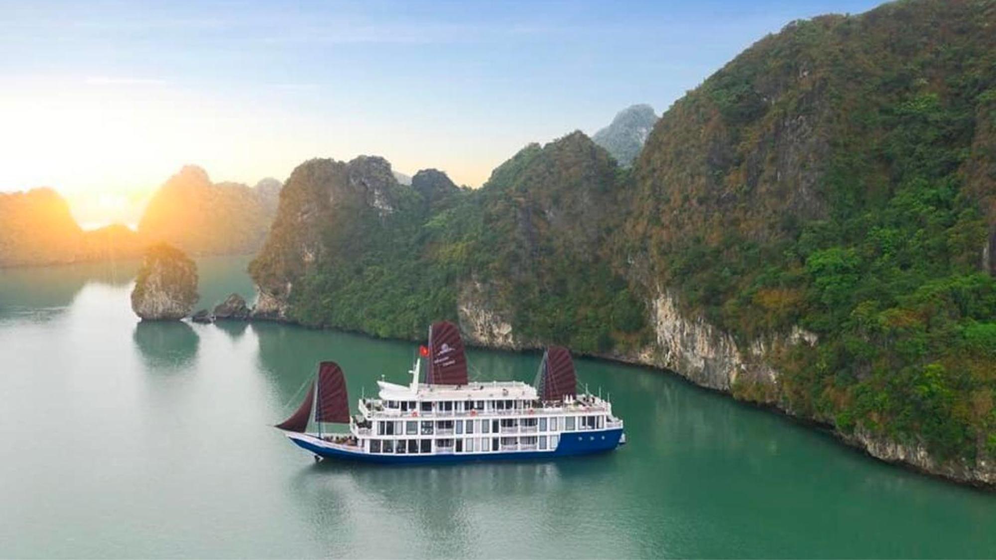 فندق Lotus Boutique Cruise ها لونغ المظهر الخارجي الصورة